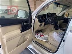 تۆیۆتا لاند کروزەر